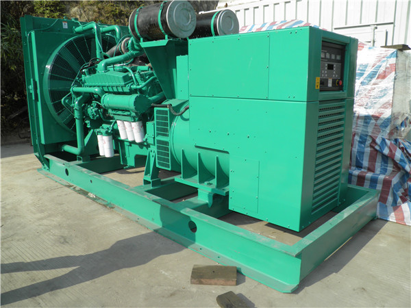 昌吉出租发电机 发电机组厂家：柴油发电机组的控制屏的作用是什么？